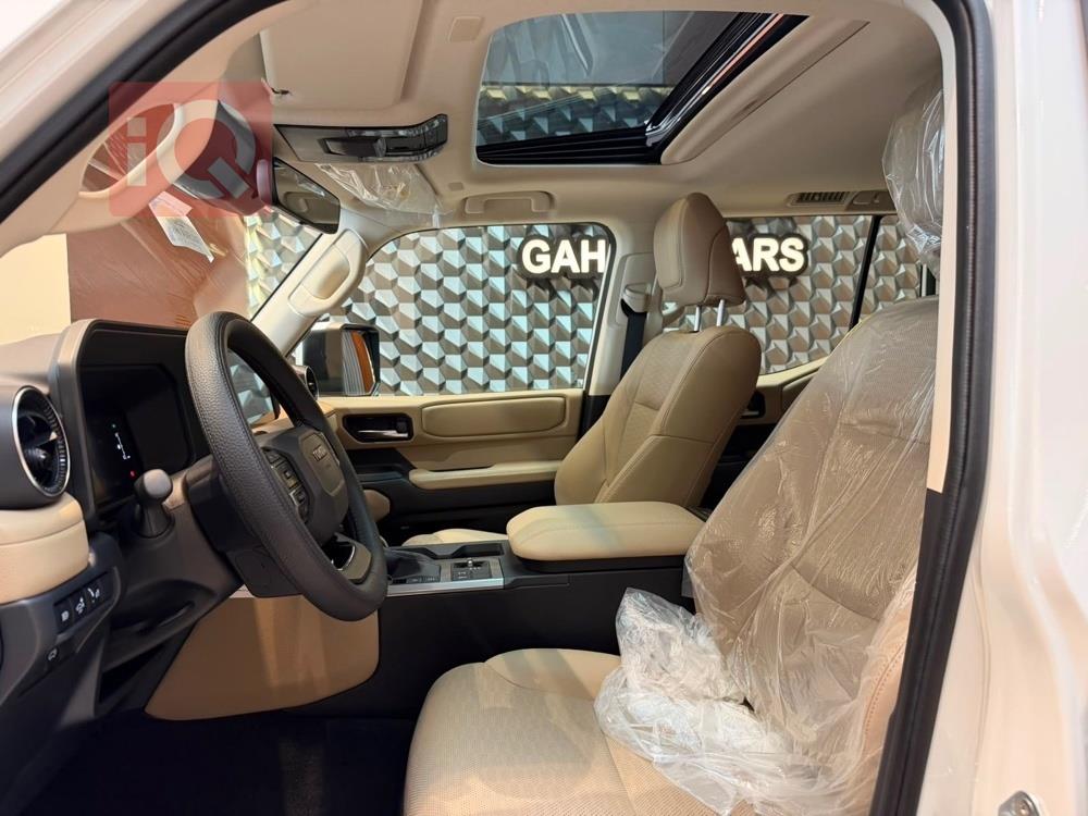 https://cdn.iqcars.ioc293ec52-2e23-447a-b9ab-cc16bbf18e8c_6.jpg